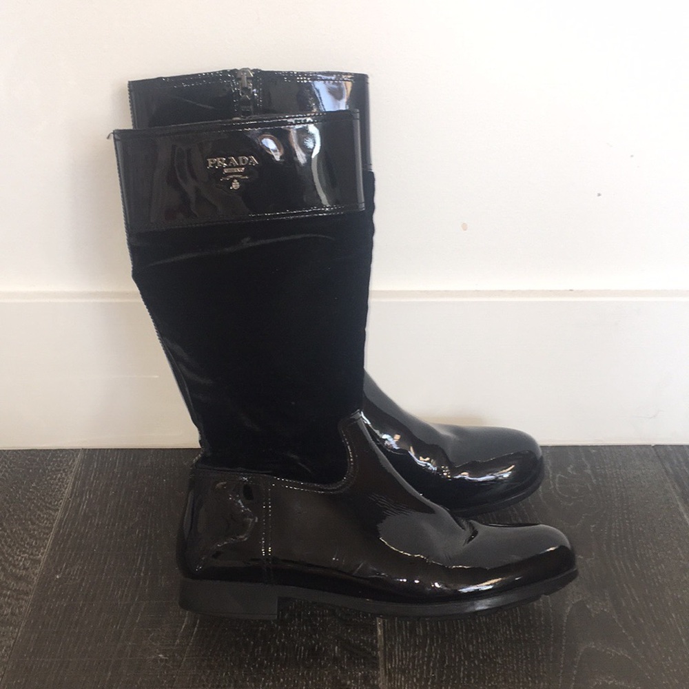 girls PRADA boots🤩🤩